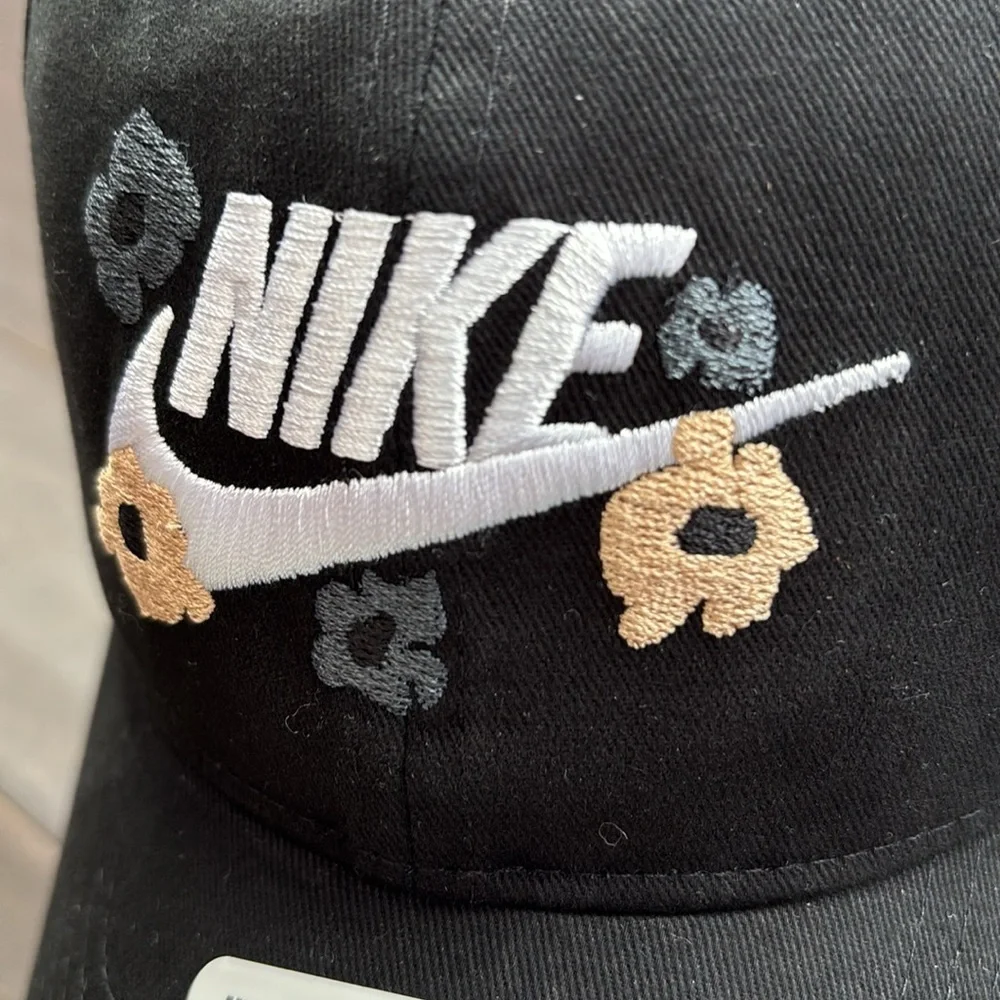 Nike new tags